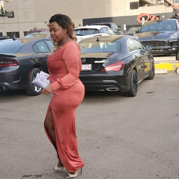 Meet your Posher, Petal - Picture 4 of 4